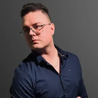 Sasvári Tamás